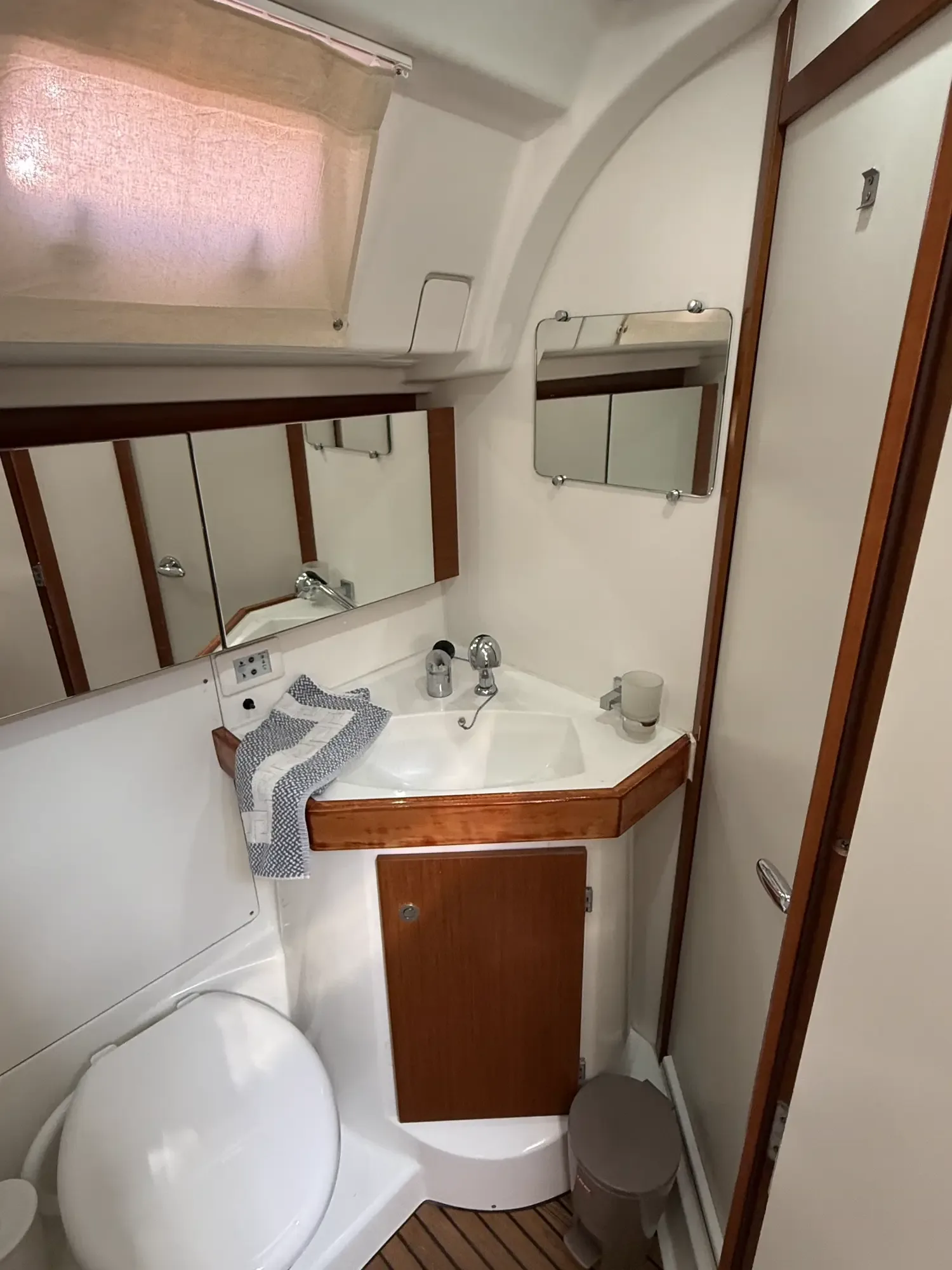Beneteau Oceanis 50 Vanessa M — Photo 15